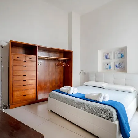 Via Roma House , Hébergement de vacances Polignano a Mare